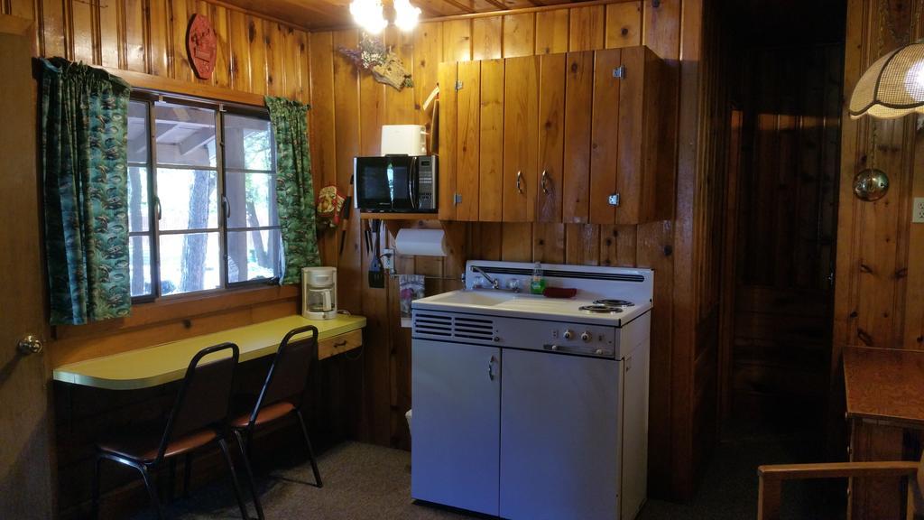 Hidden Rest Cabins * Pinetop-Lakeside