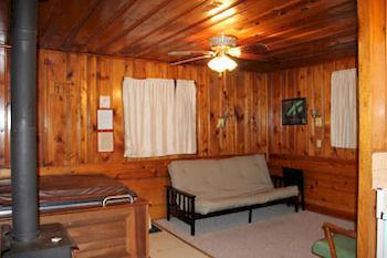 Hidden Rest Cabins Lodge *
